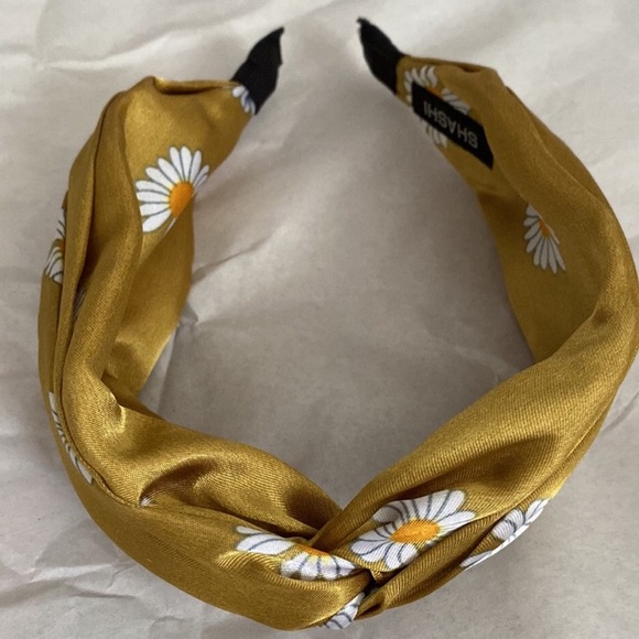 SHASHI Daisy Print Headband - Picture 3 of 4